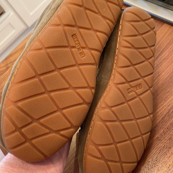 Mens LLBEAN slippers size 9 / brand new! Olive suede / with soft fuzzy lining! - Picture 3 of 3